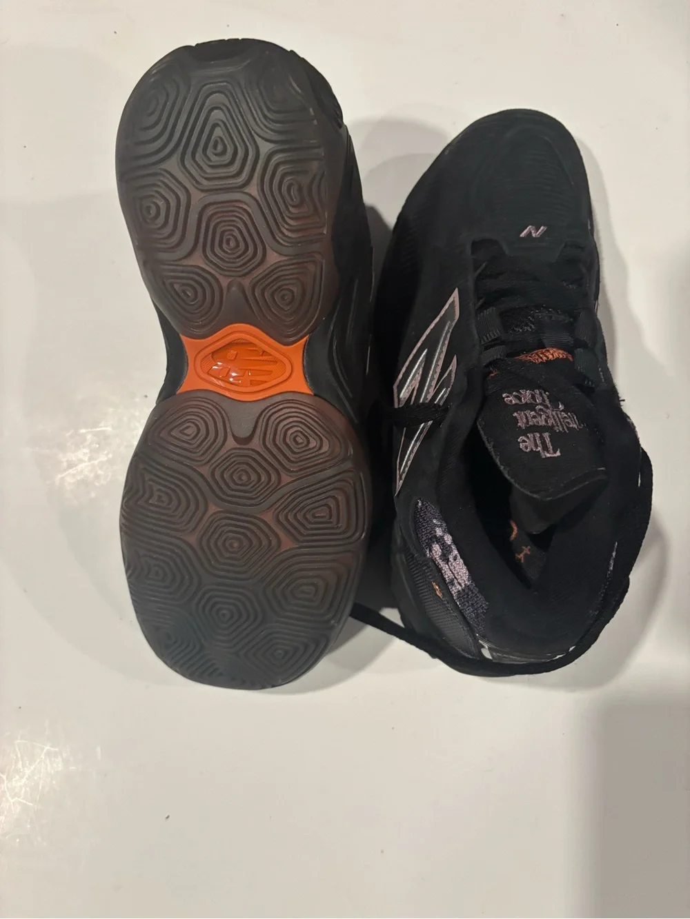 New Balance Fresh Foam BB v2 Team Tactical Basketball Shoes Men 5.5 2E Wide
